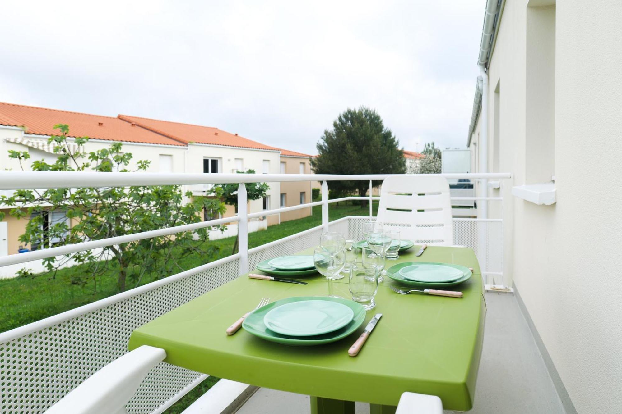 Appartement Dans Residence Au Calme Avec Piscine Les Sables-dʼOlonne Eksteriør bilde
